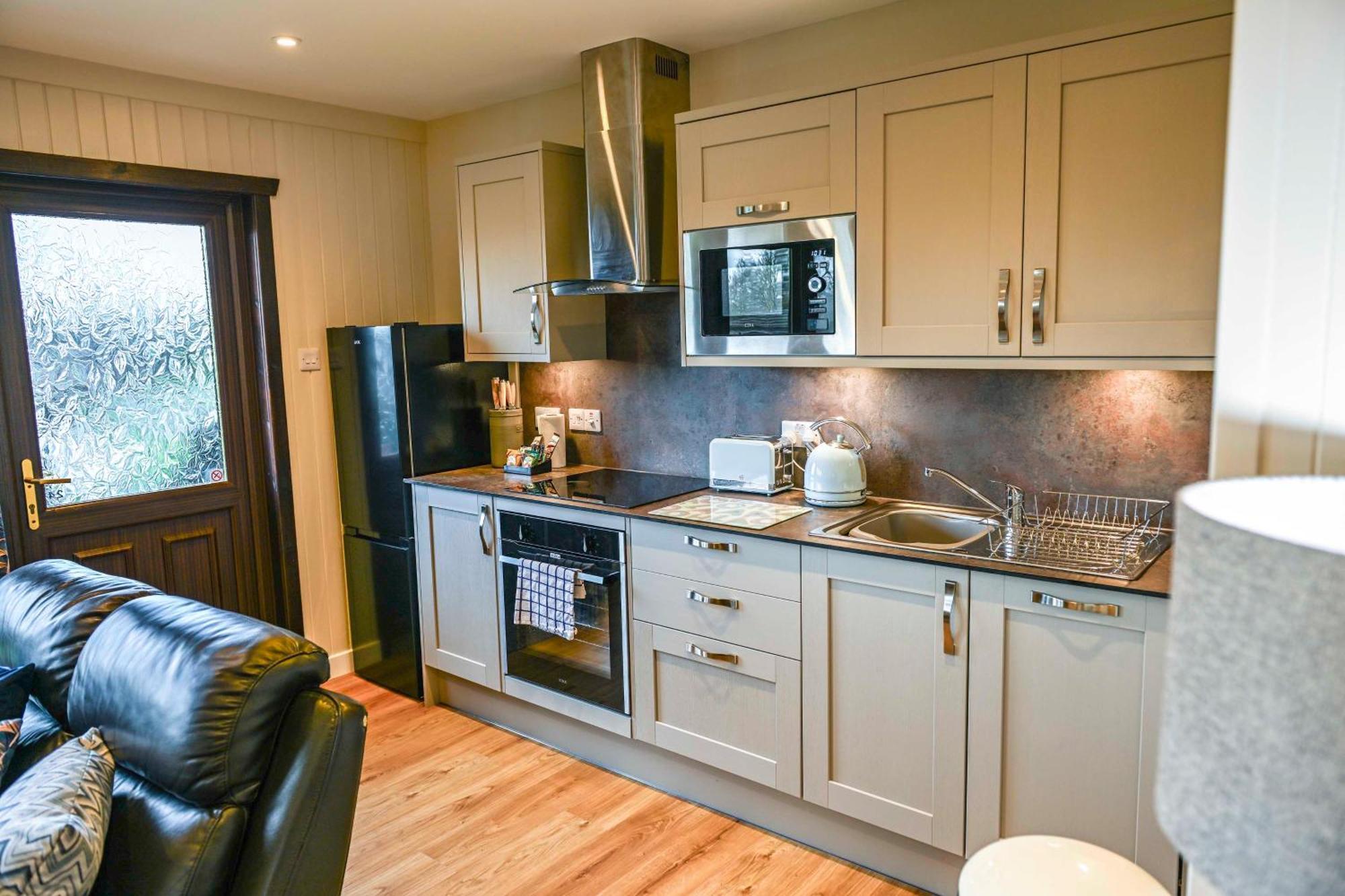 Bluebell Lodge 24 With Hot Tub Newton Stewart Exterior photo