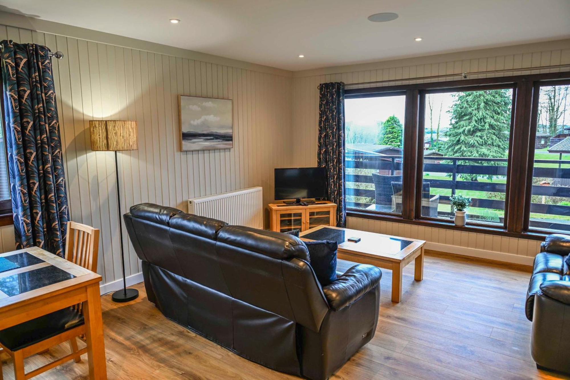 Bluebell Lodge 24 With Hot Tub Newton Stewart Exterior photo